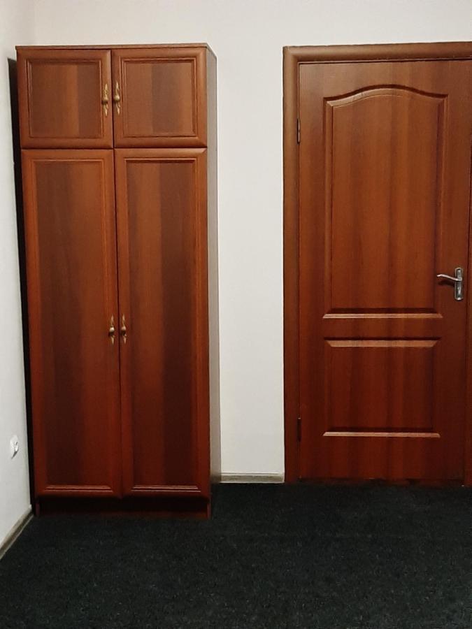 Apartment On Lermontova 35A Mukacheve Luaran gambar